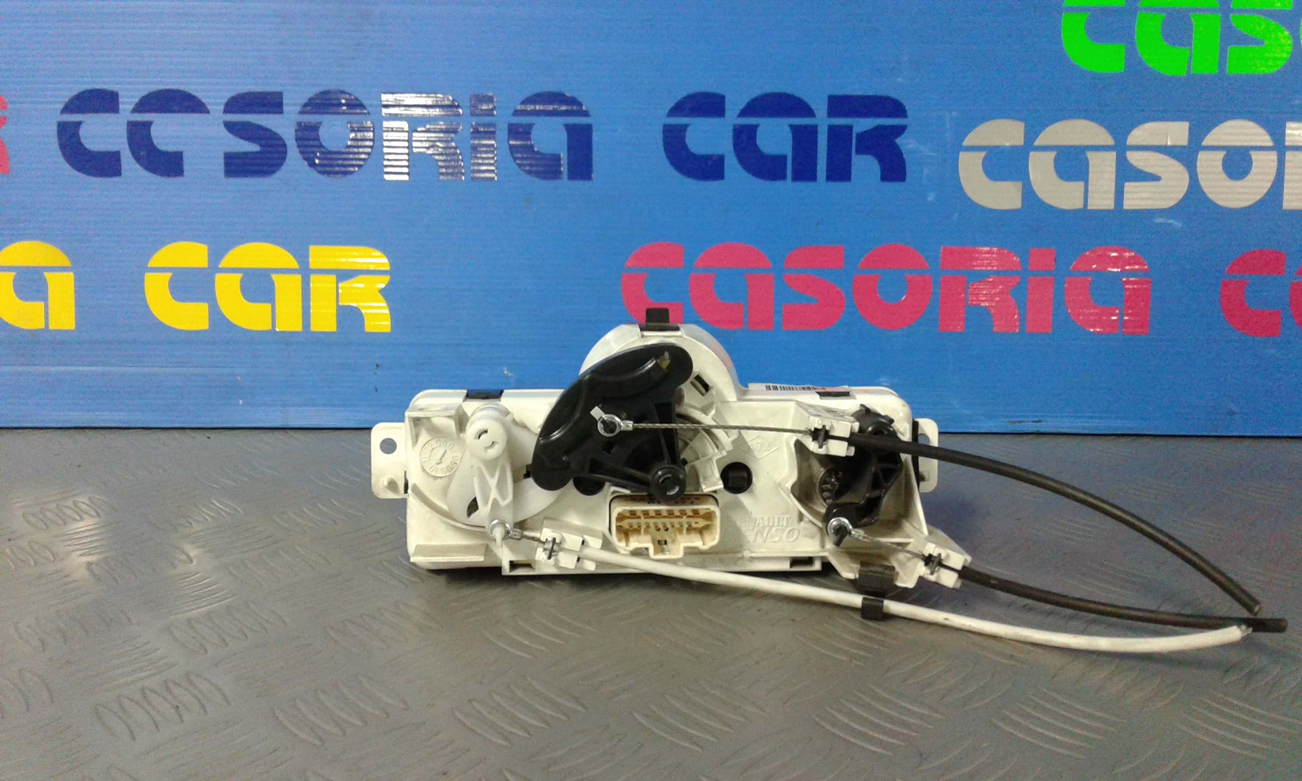 Blocco Comando Climatizzazione 275100550R Usato