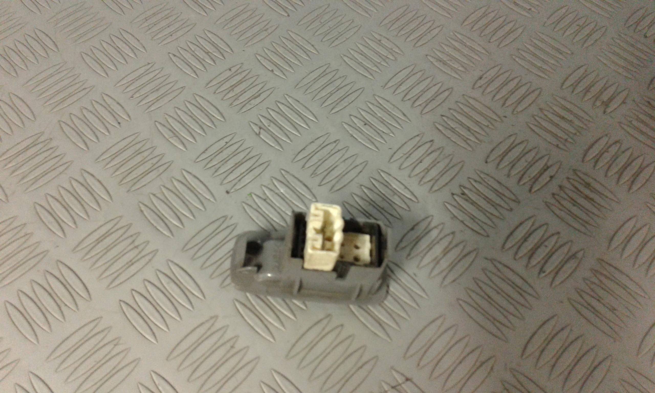 Interruttore Alzacristalli Porta Post. Sinistro Usato