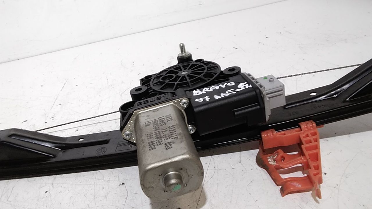 Alzacristallo Porta Ant. Sinistro Usato