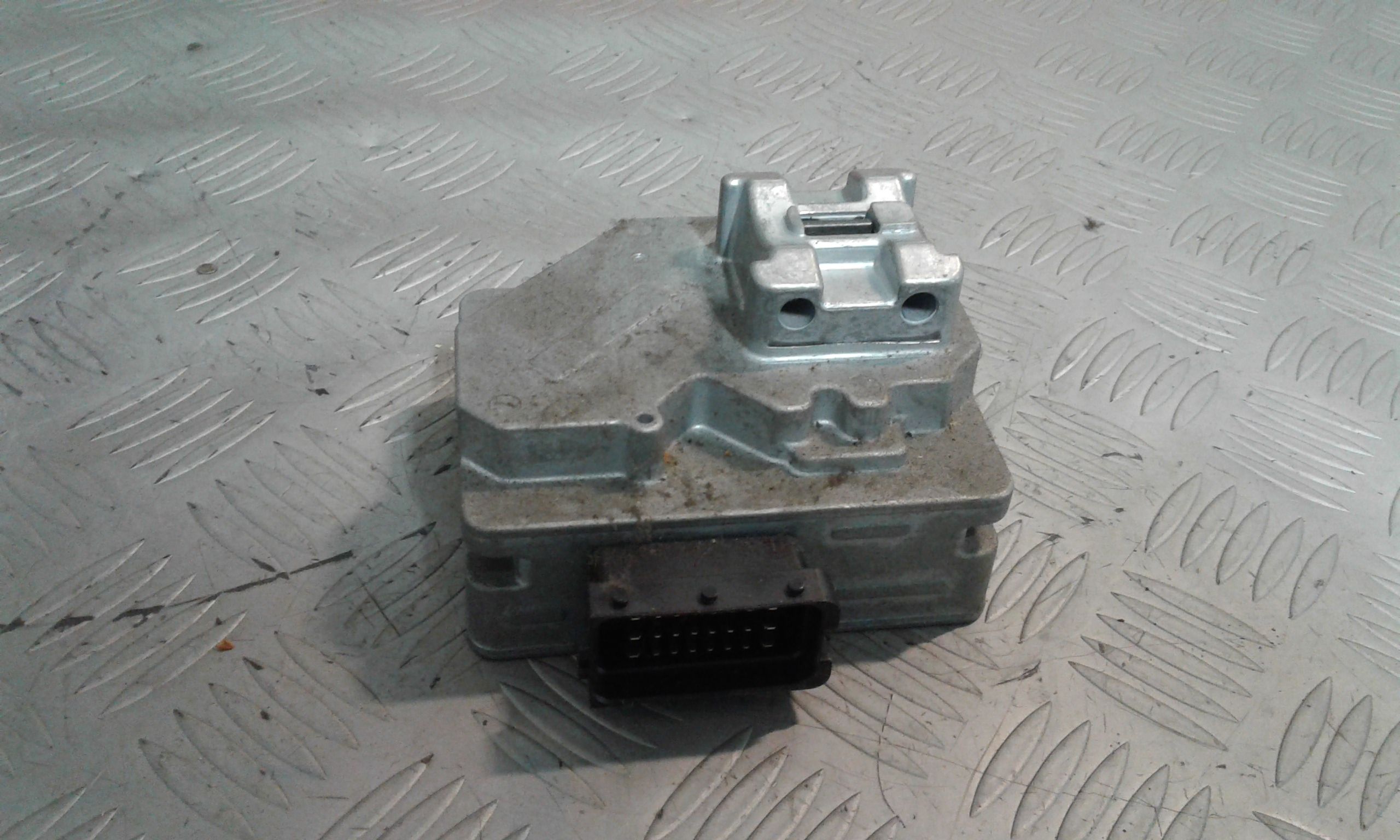 Commutatore Avviamento Con Cilindretti Serrature Usato