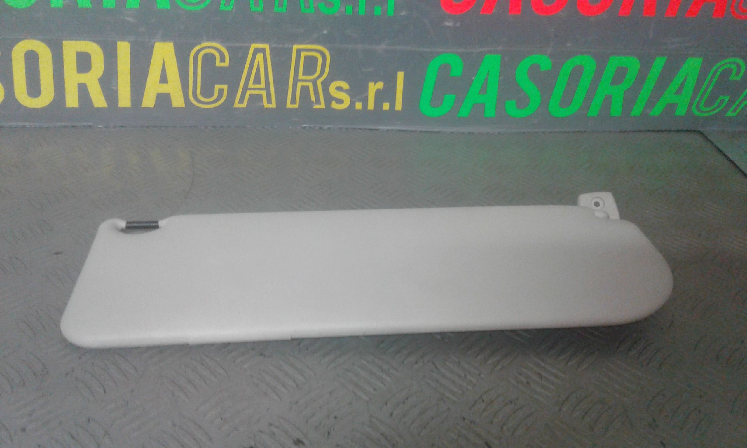 Aletta Parasole Parabrezza Sinistro 9467004877 Usato