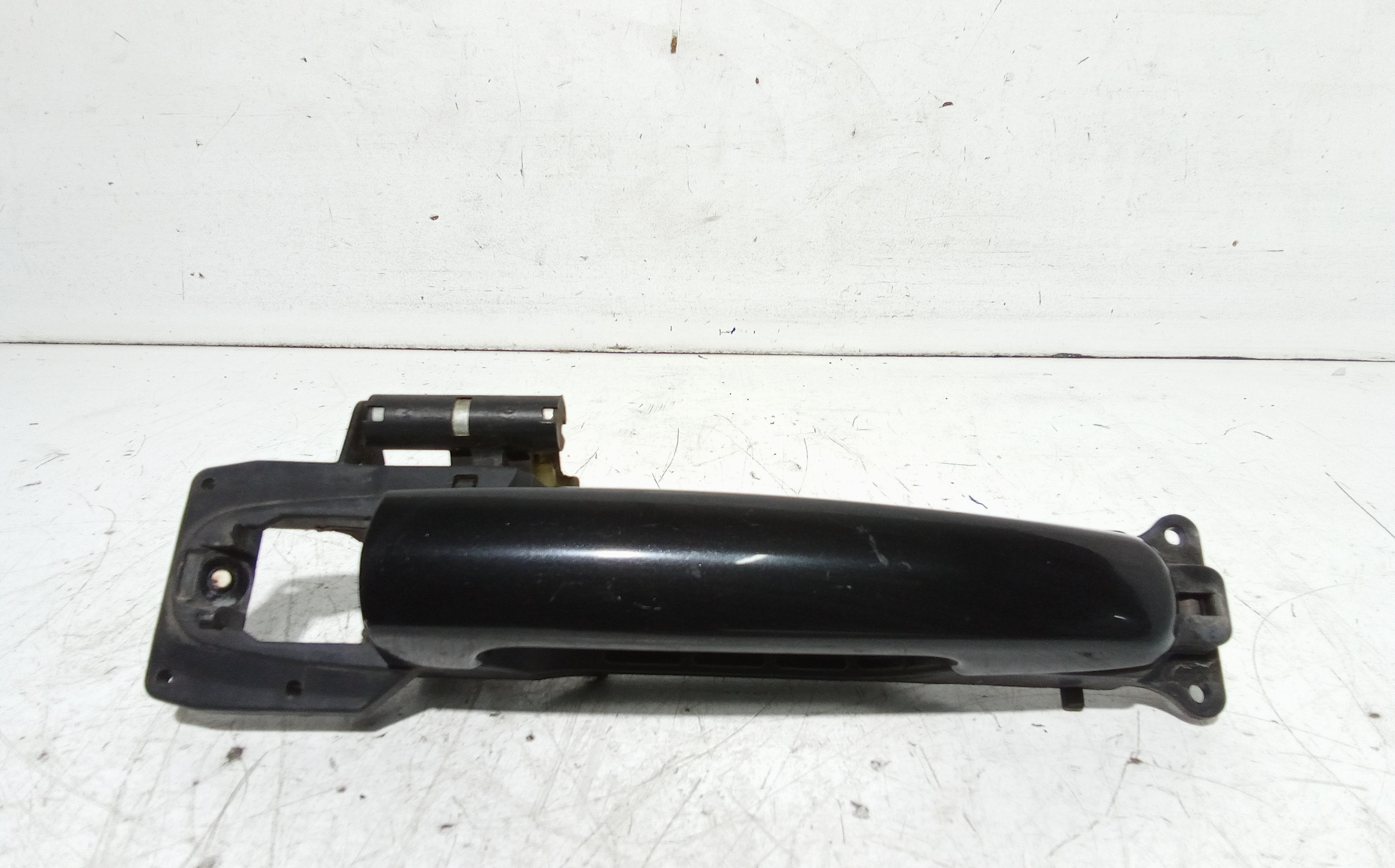 Maniglia Porta Ant. Destro 8281063811ZCC Usato