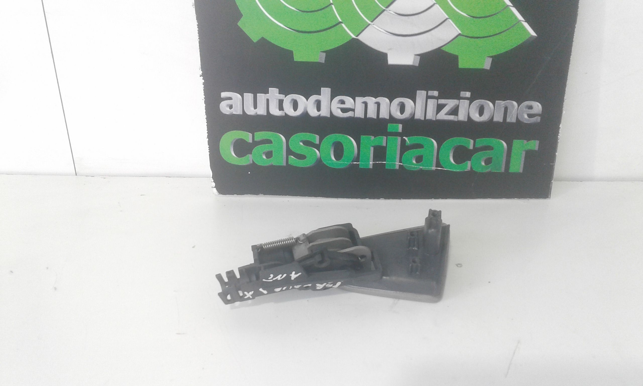 Maniglia Int. Apertura Porta Ant. Destro Usato