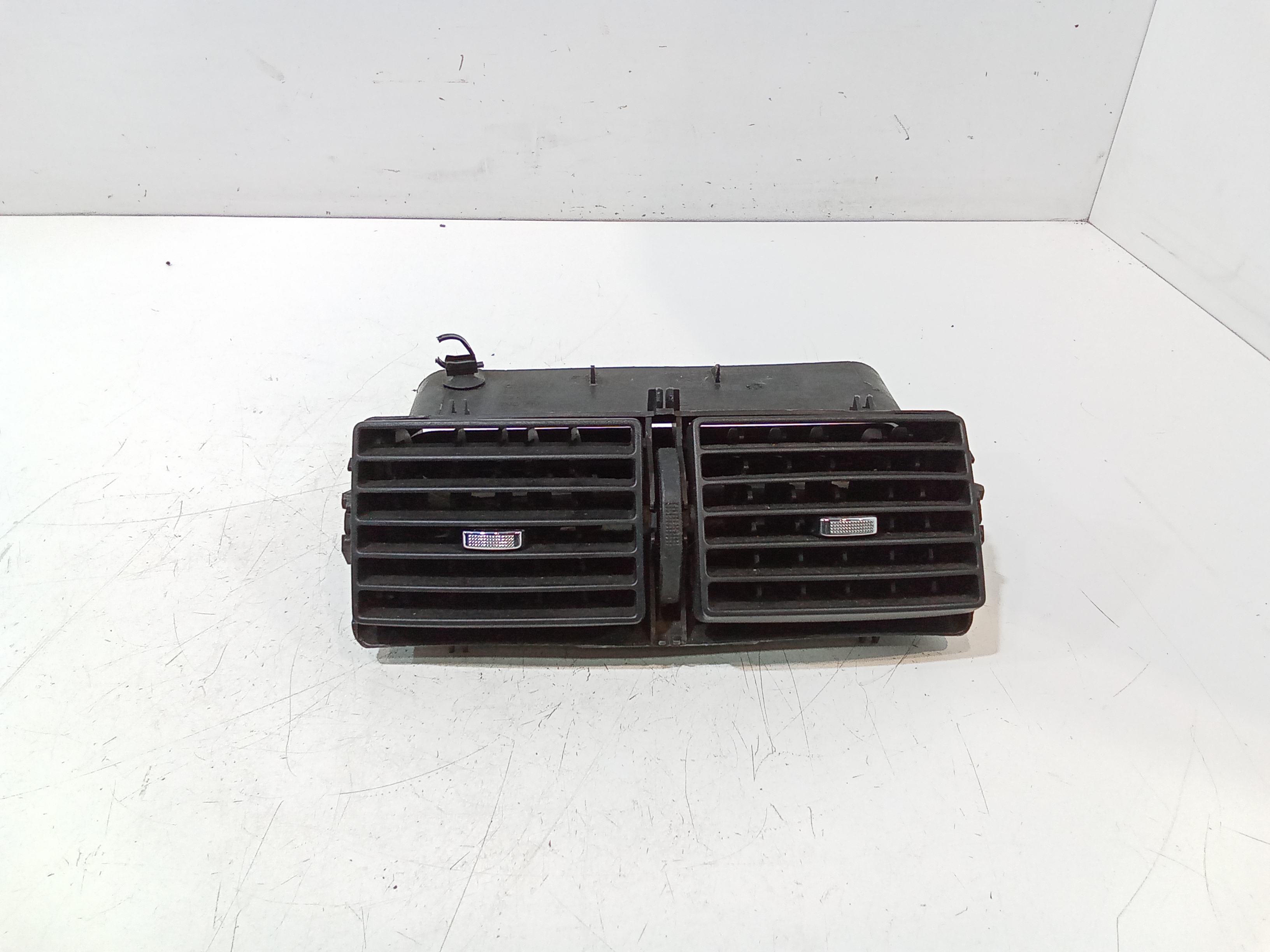 Condotto Aria Bocchette Centr. Sup. Cruscotto Usato