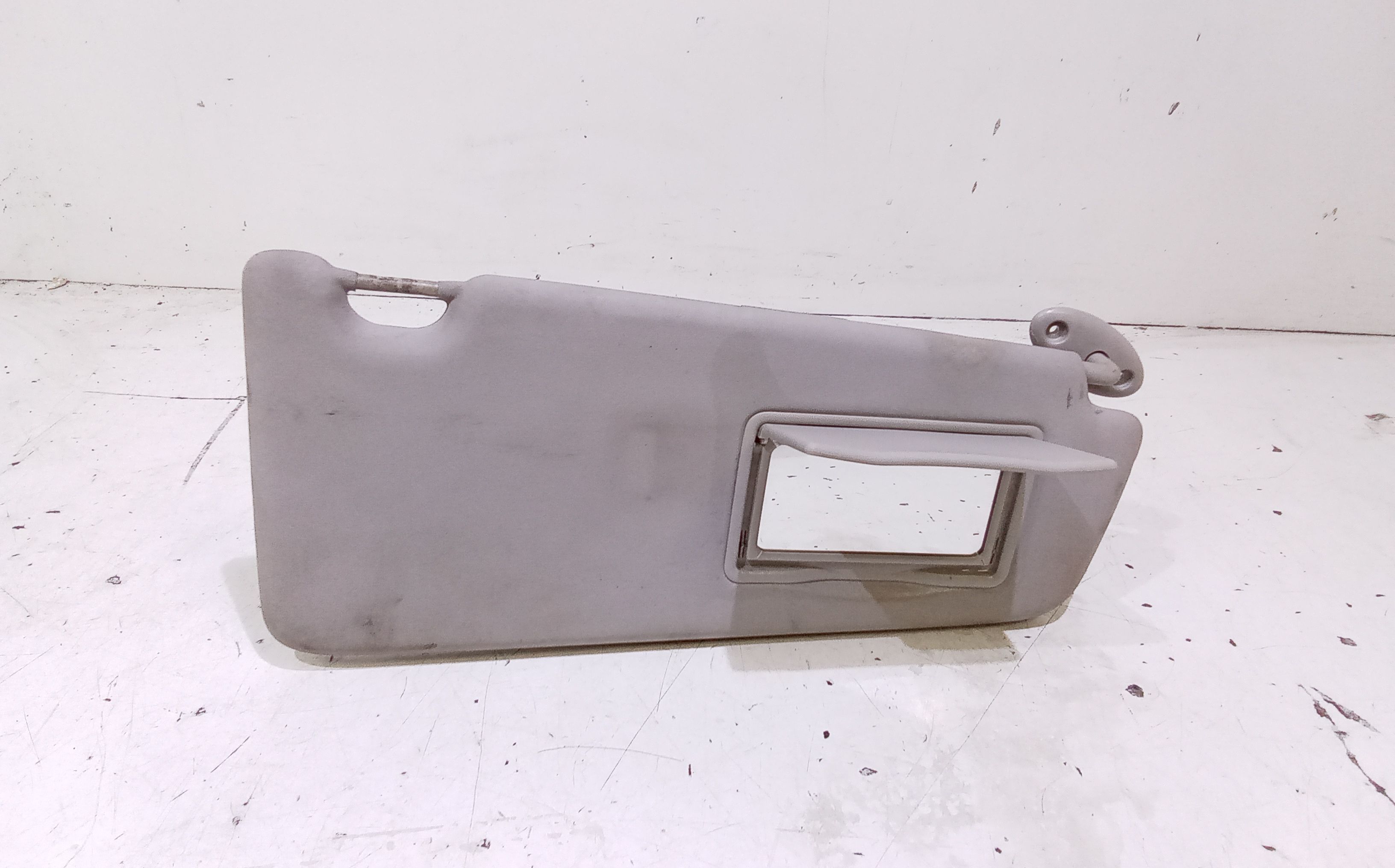 Aletta Parasole Parabrezza Destro 1880327 Usato