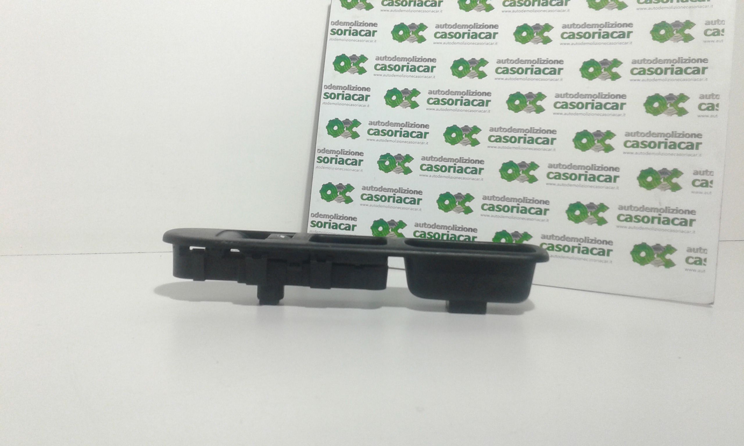 Interruttore Alzacristalli Porta Ant. Destro Usato