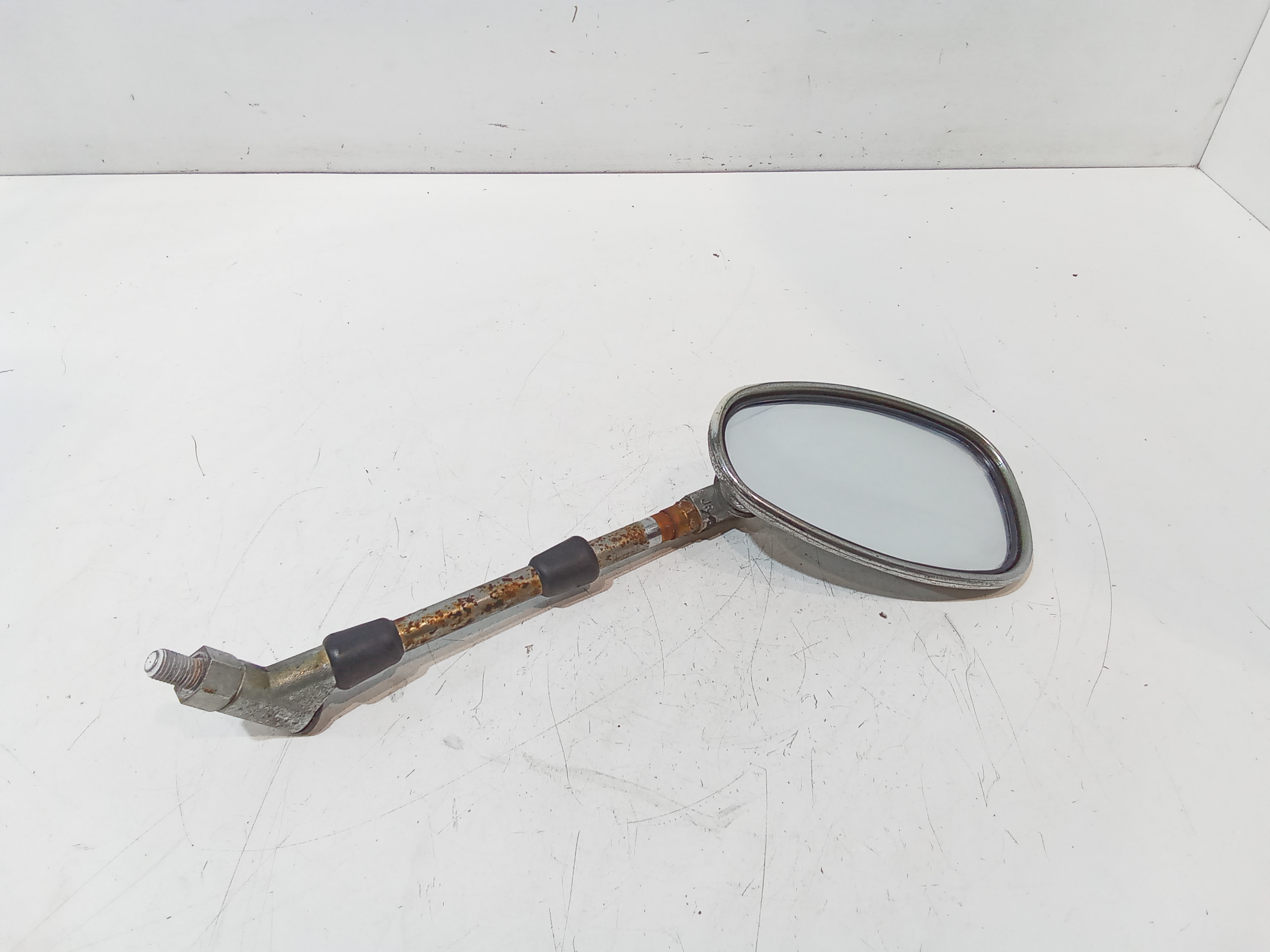 Retrovisore Est. Destro Usato