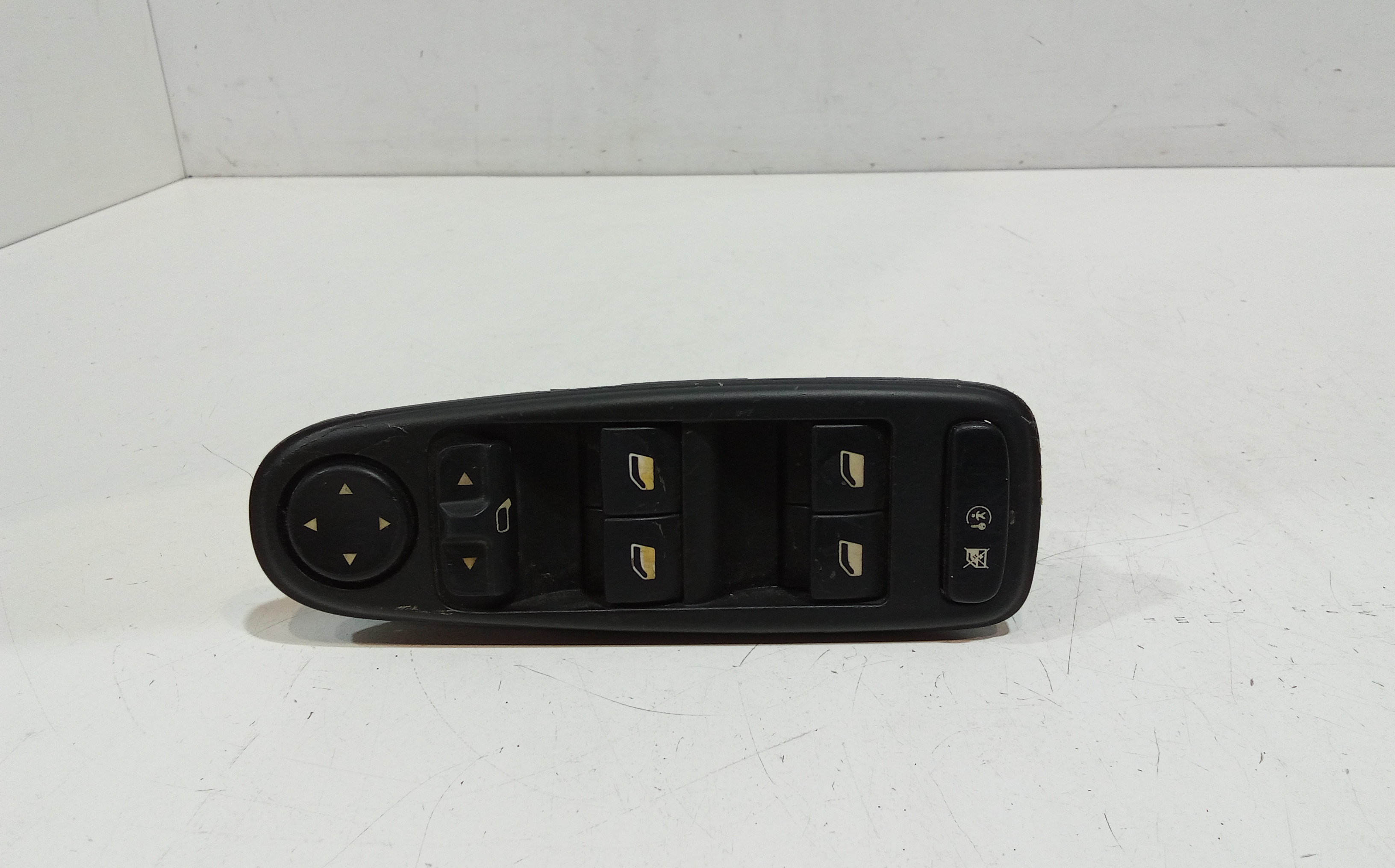 Interruttore Alzacristalli Porta Ant. Sinistro Usato