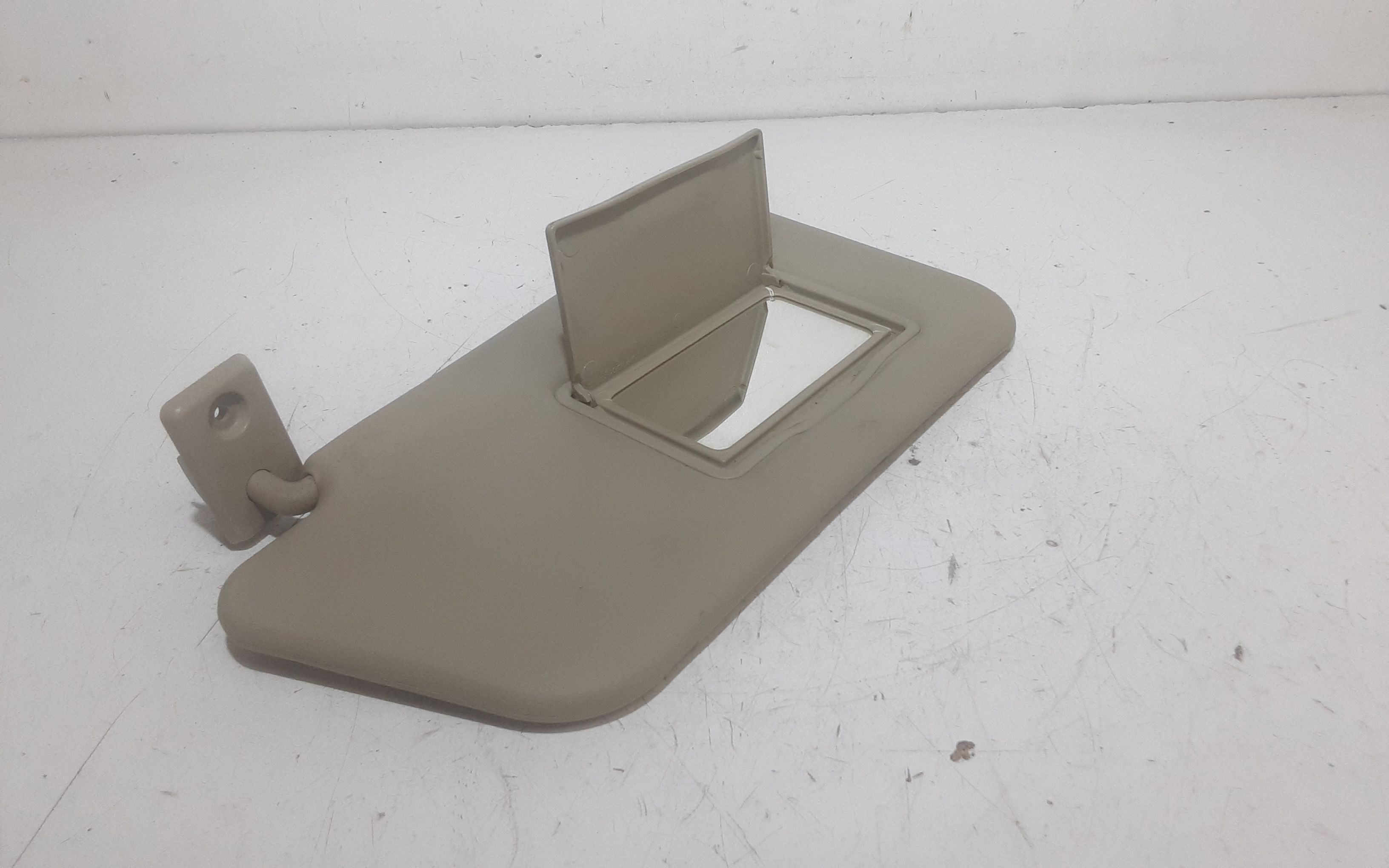 Aletta Parasole Parabrezza Sinistro Usato