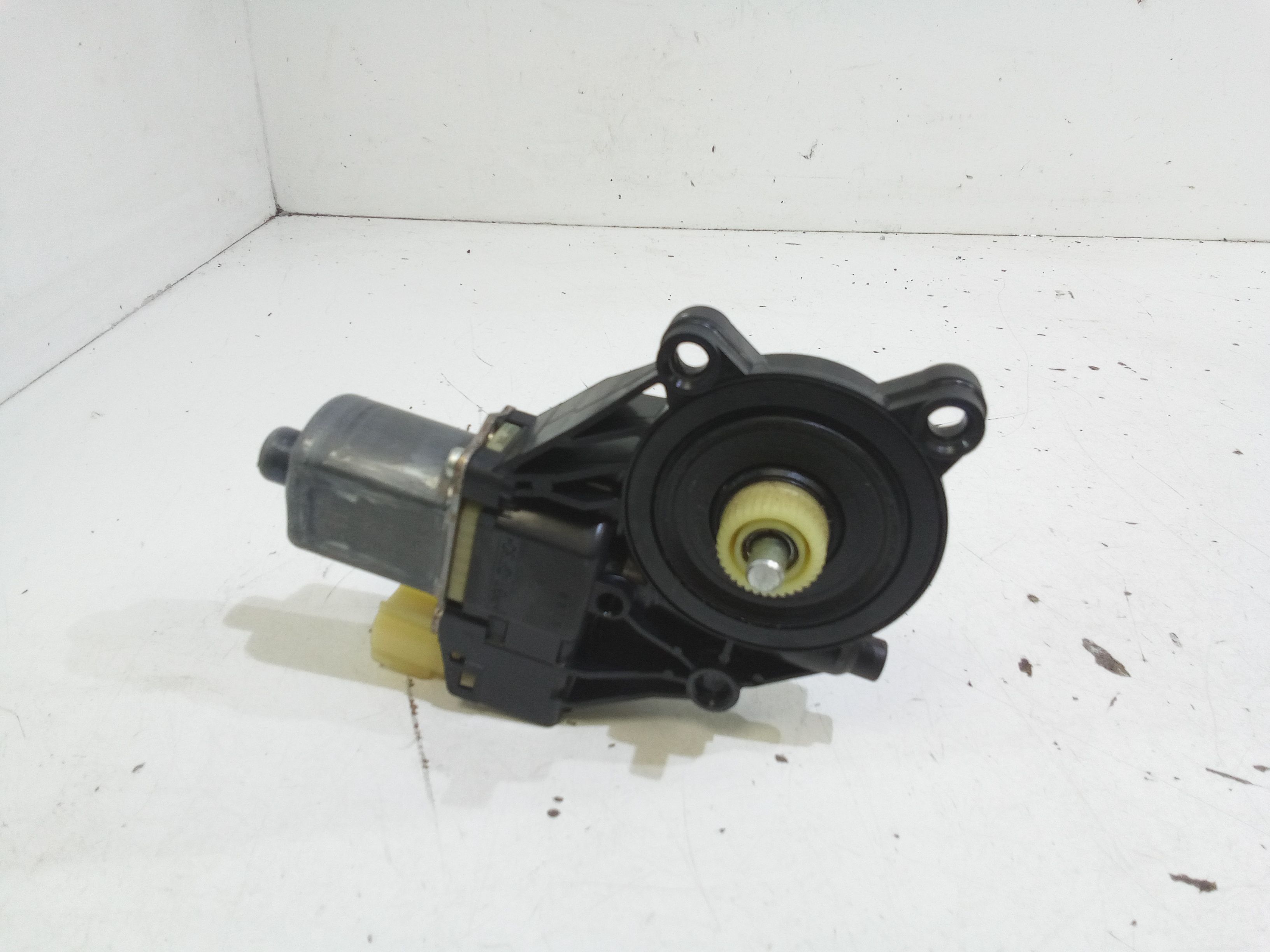 Motorino Alzacristallo Porta Ant. Destro 1543207 Usato