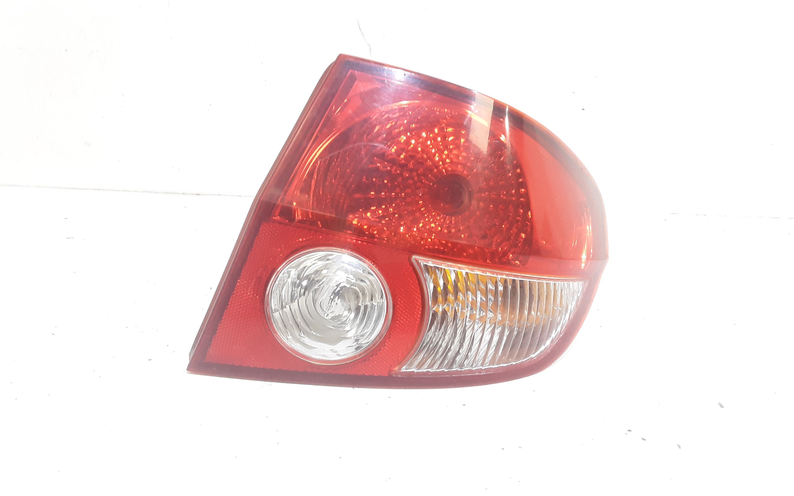 Fanale Post. Destro 924201C010 Usato