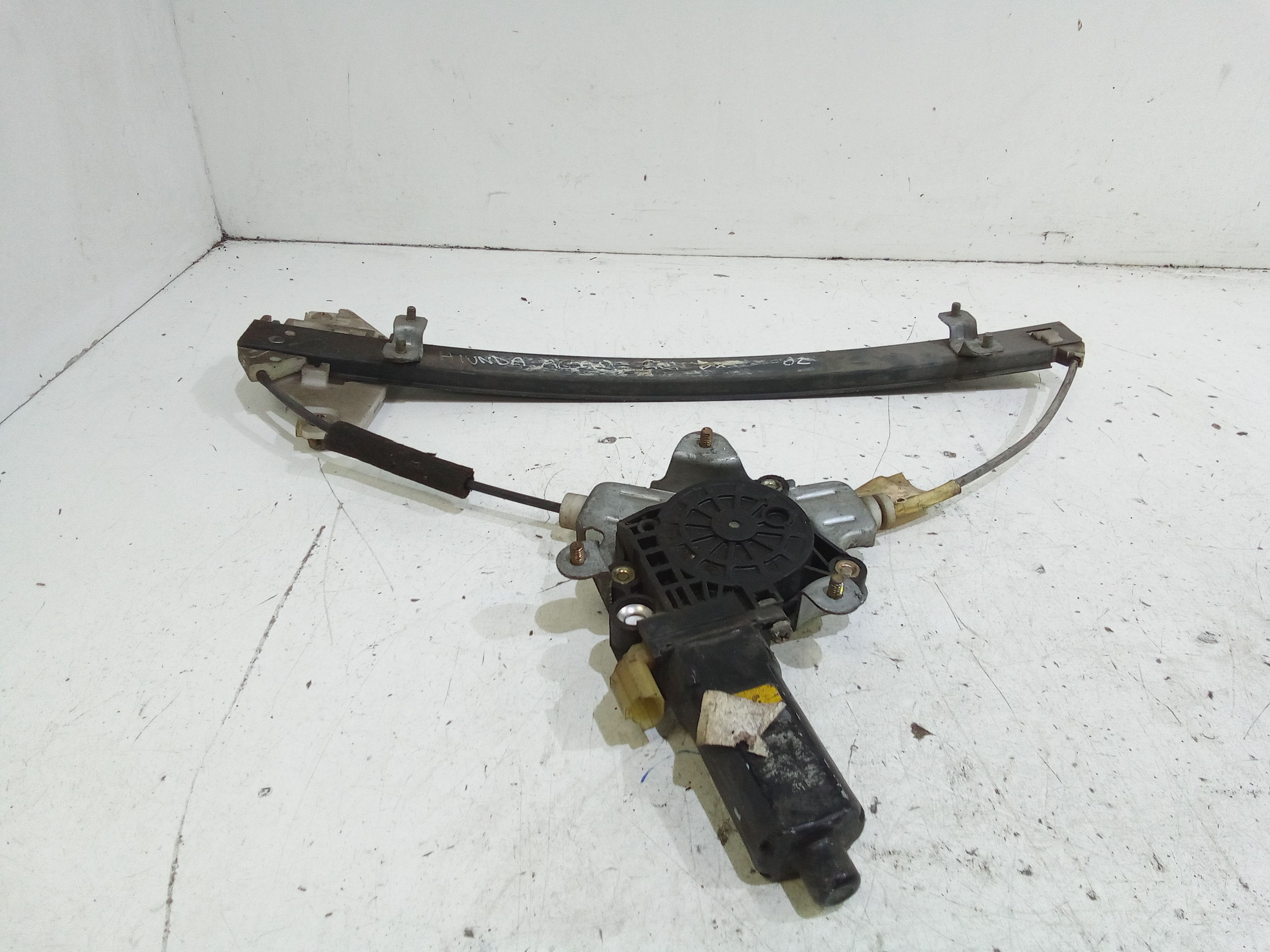 Alzacristallo Porta Ant. Destro 8240225000 Usato