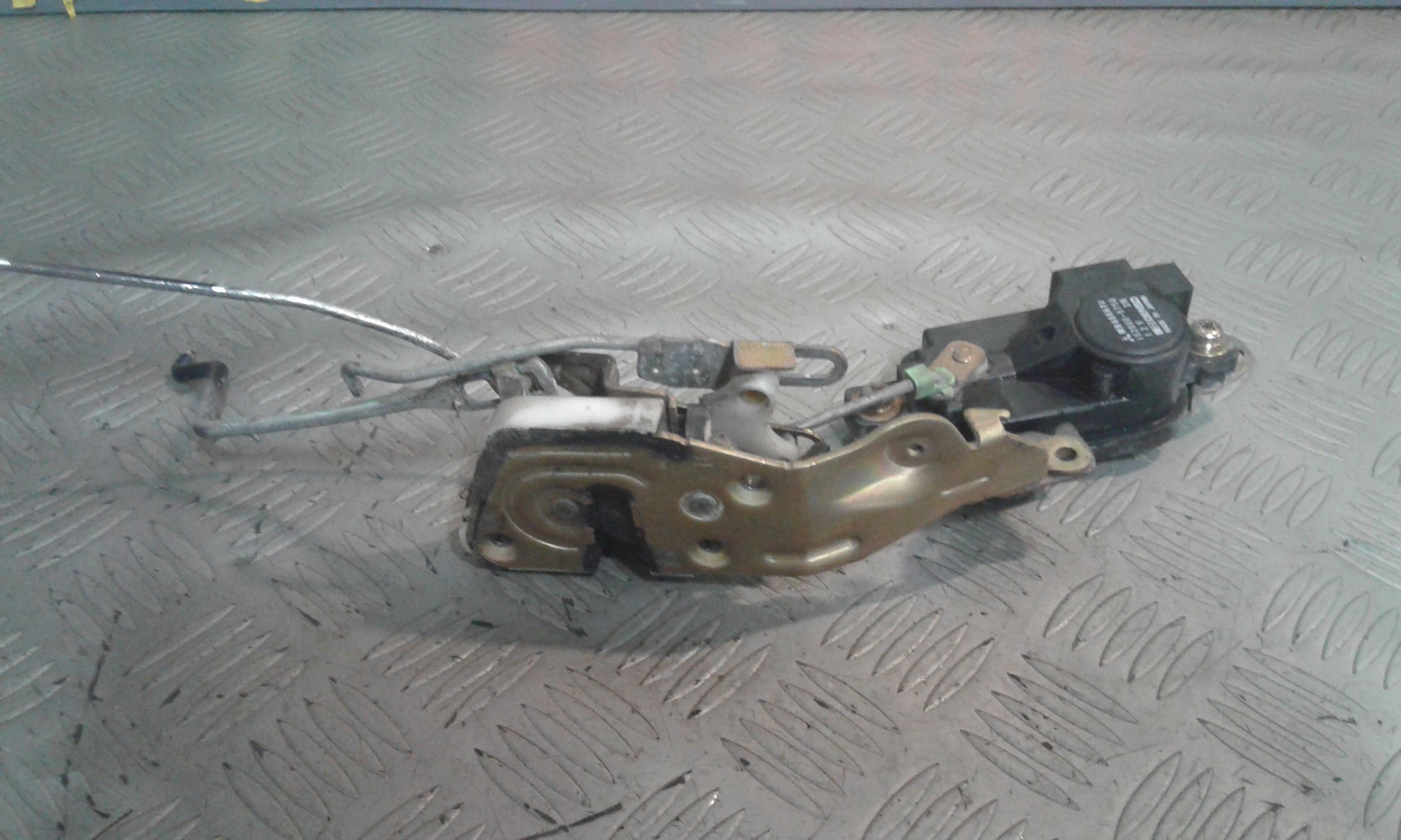 Serratura Porta Ant. Destro M806377 Usato