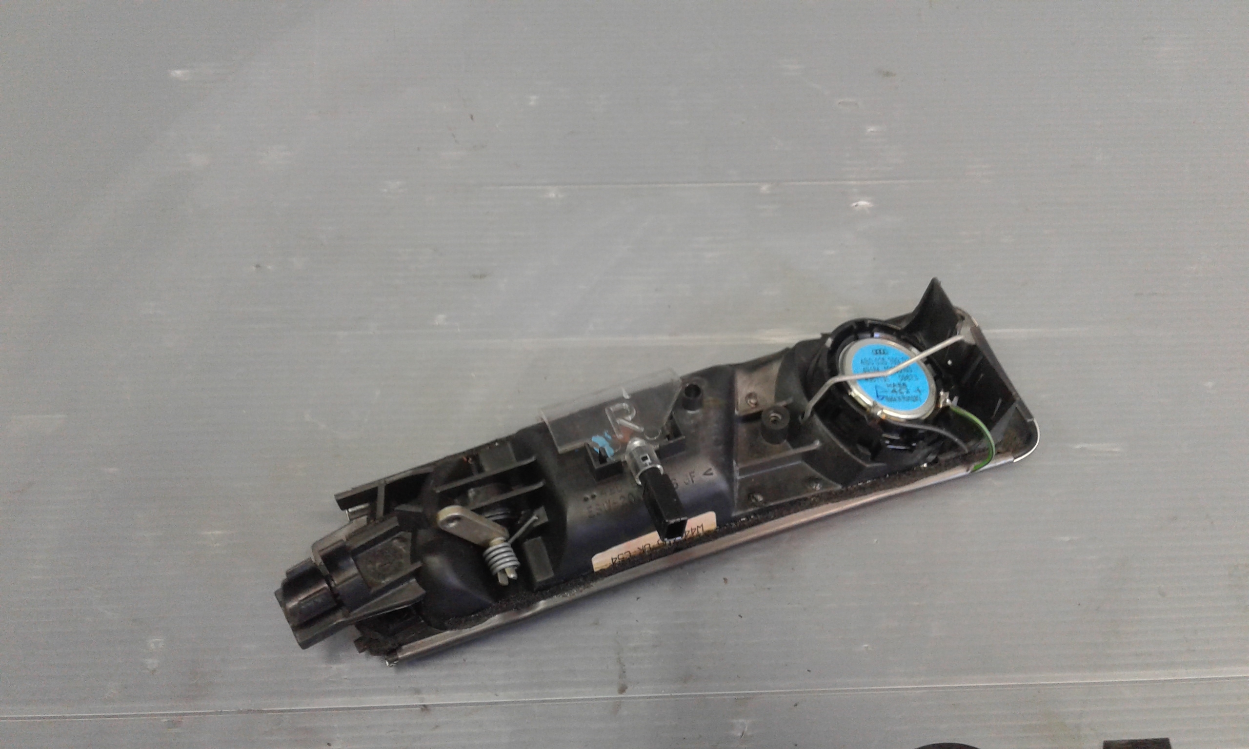 Maniglia Int. Apertura Porta Post. Destro 4B0839020A8TP Usato