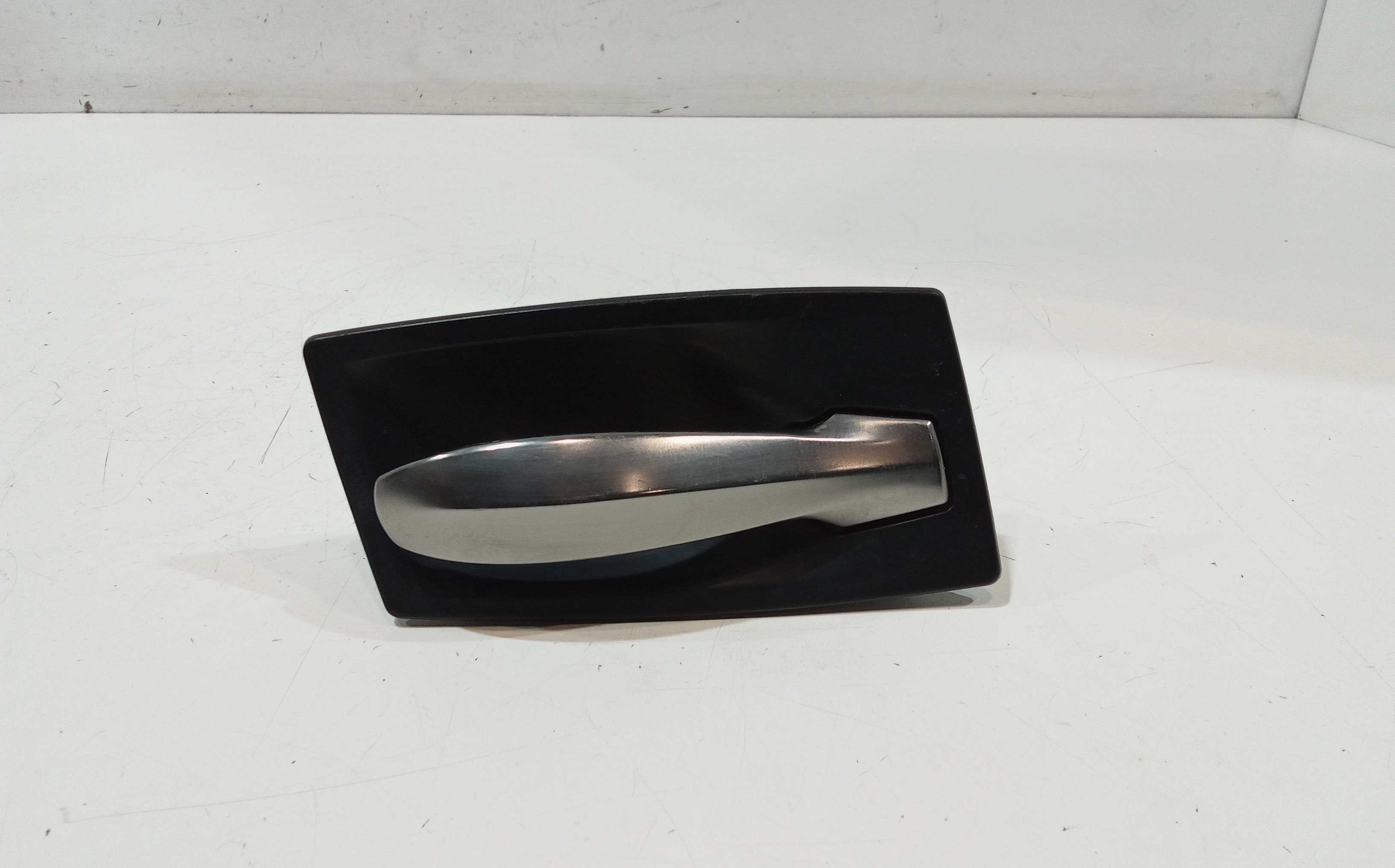 Maniglia Int. Apertura Porta Ant. Destro Usato