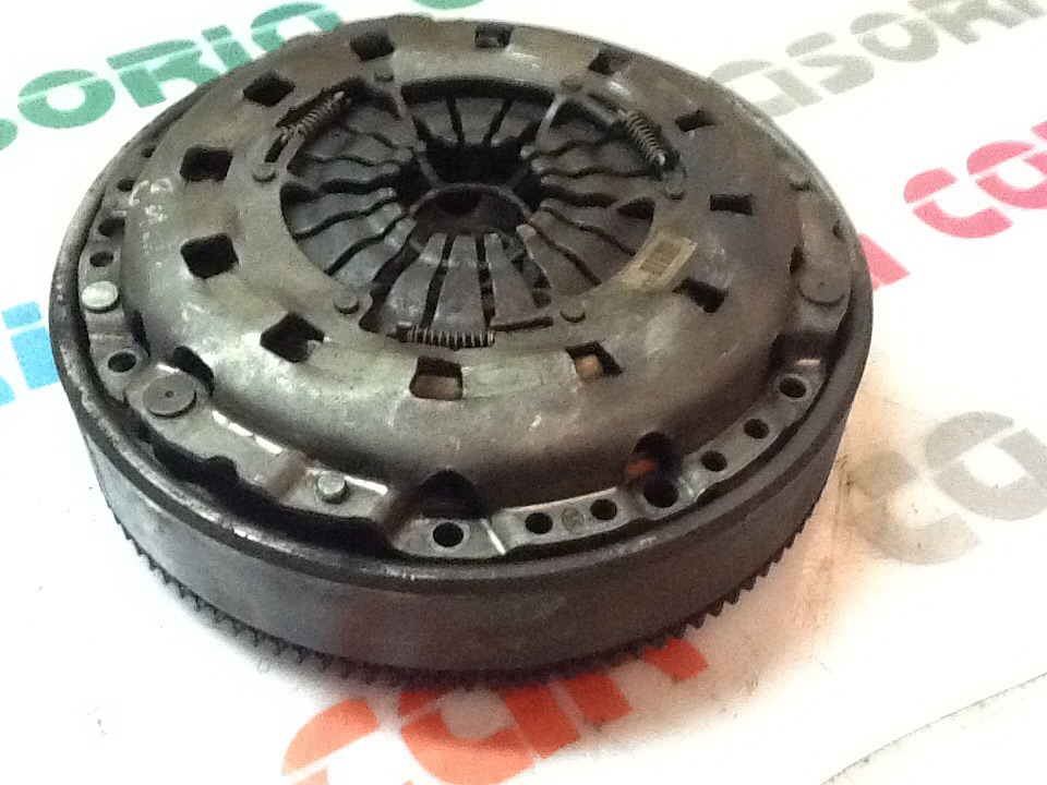 Kit Frizione E Volano Usato