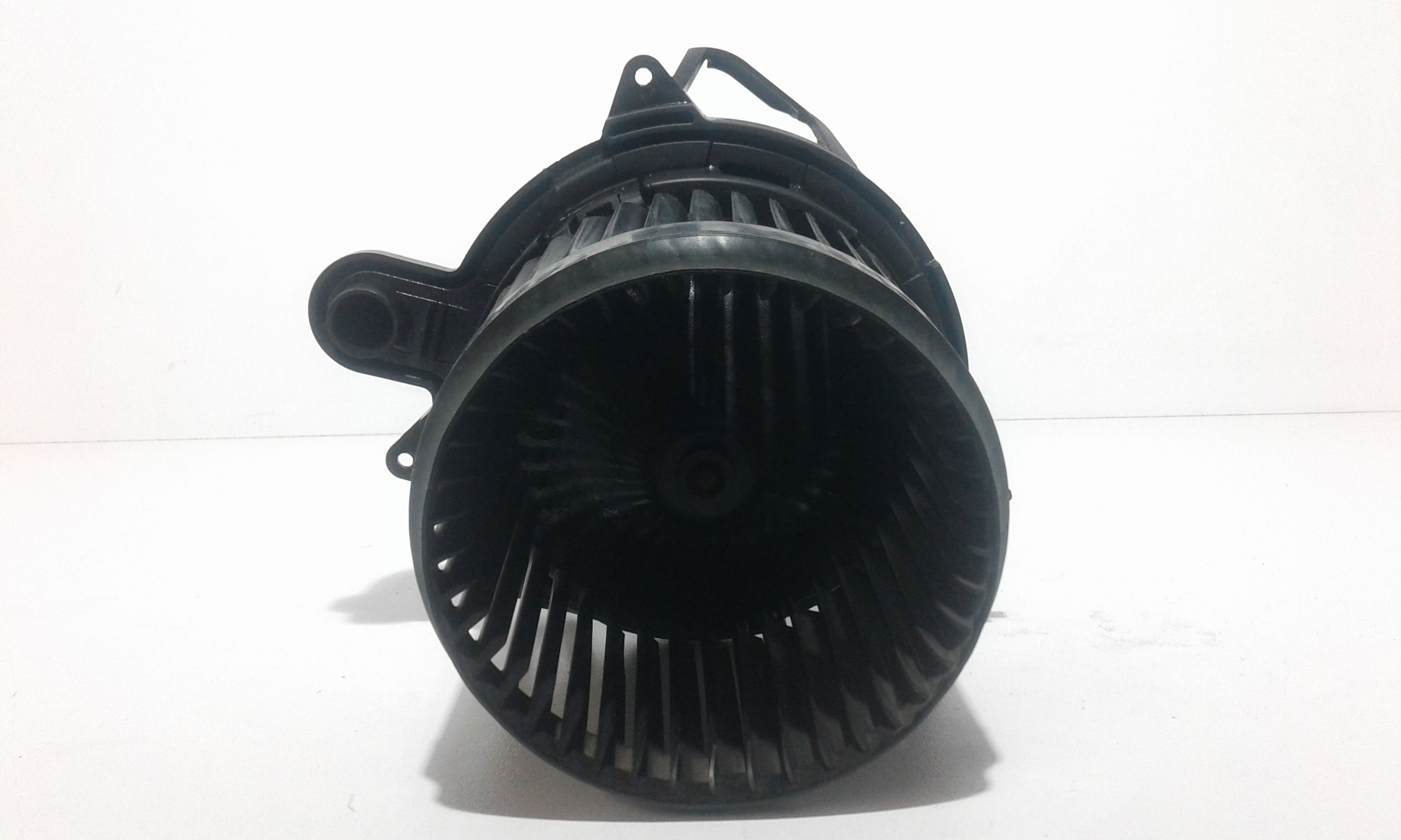Motorino Ventilazione Abitacolo 272101005R Usato