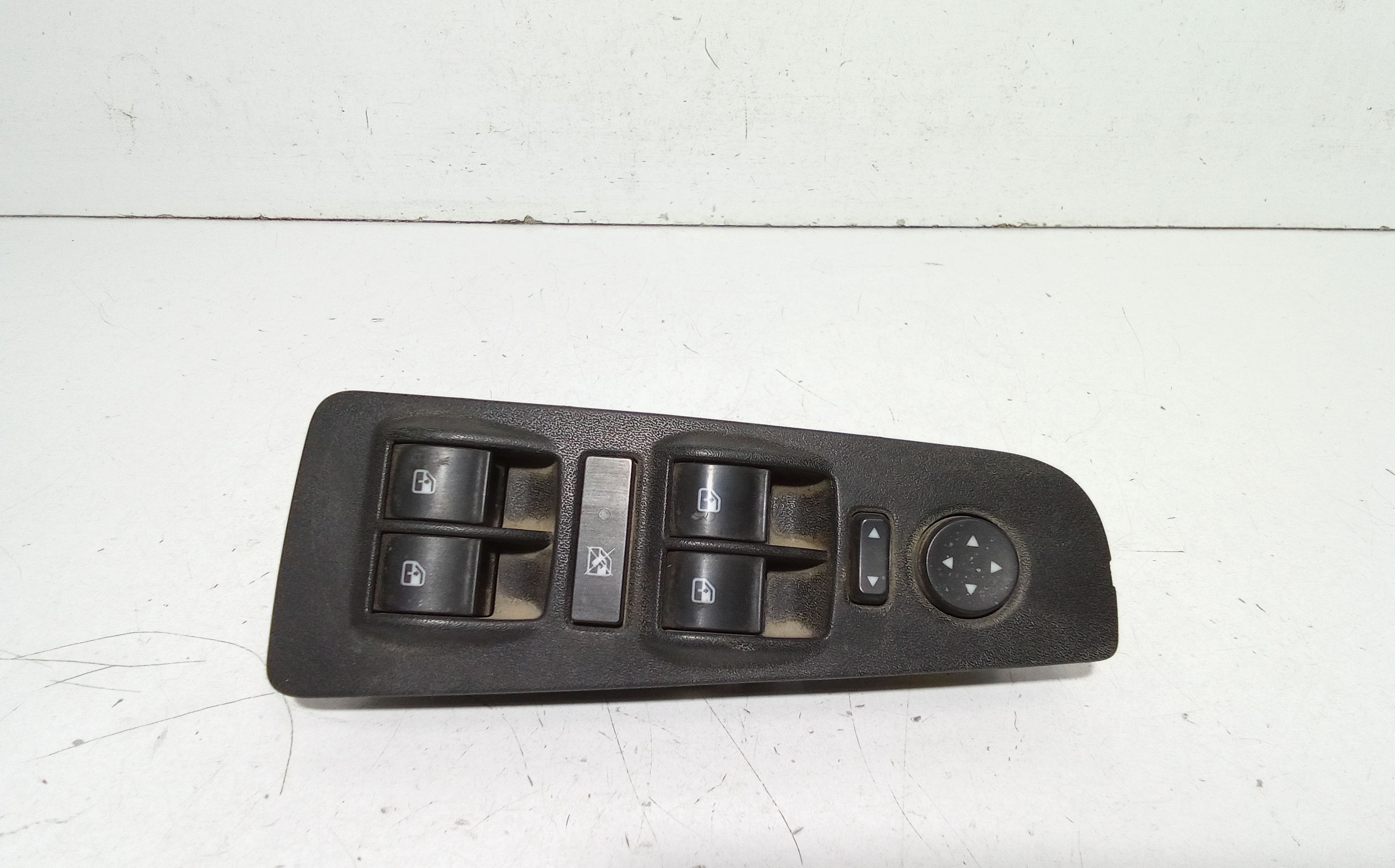 Interruttore Alzacristalli Porta Ant. Sinistro Usato