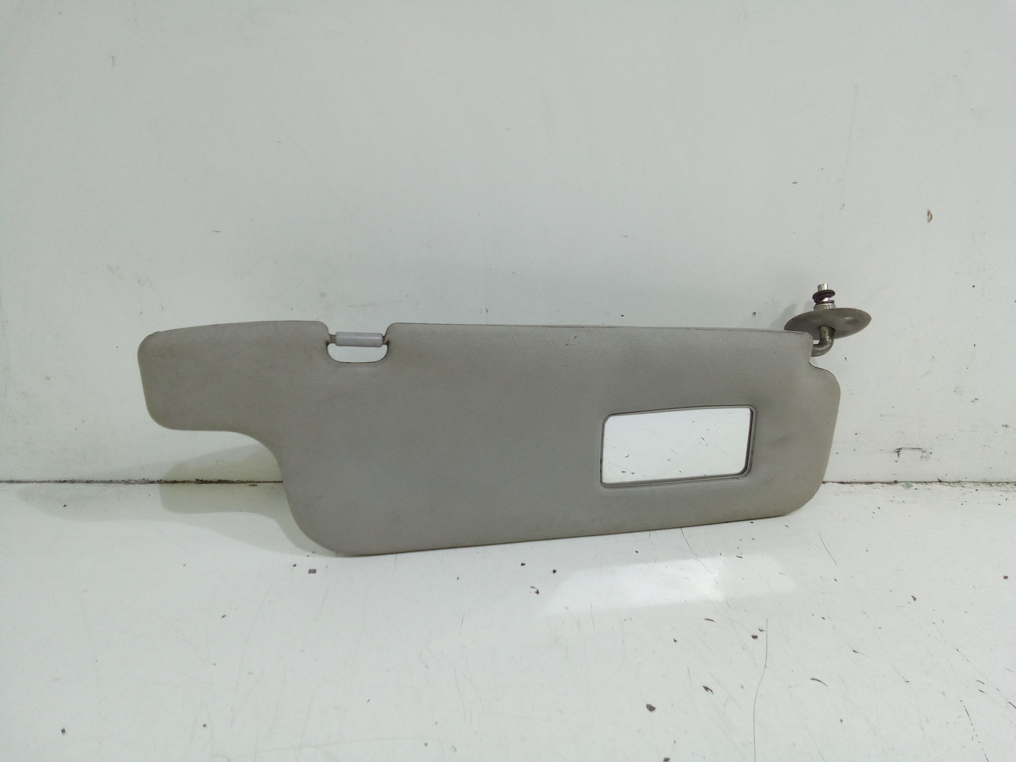 Aletta Parasole Parabrezza Destro 7431052041B0 Usato