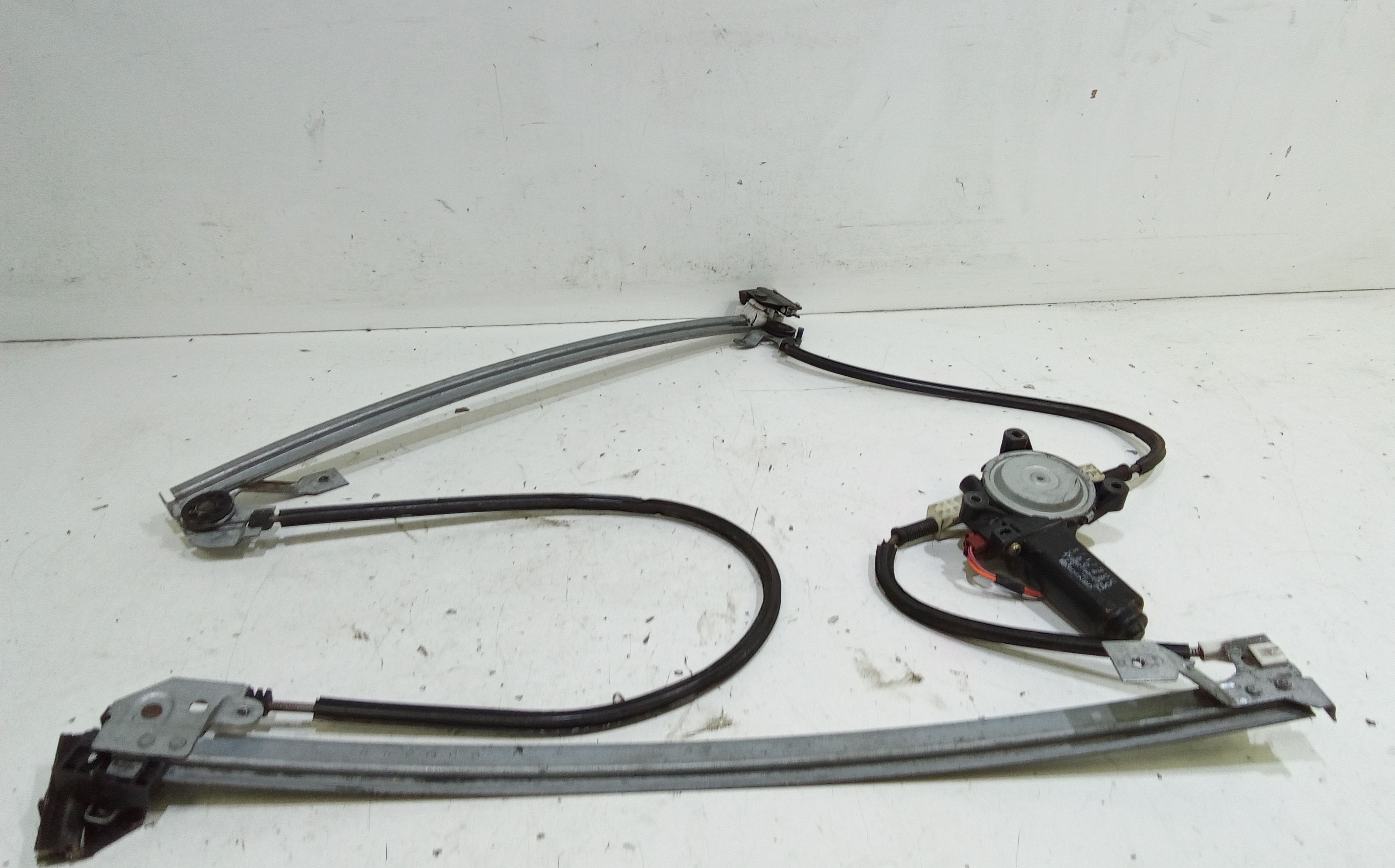 Alzacristallo Porta Ant. Destro Usato