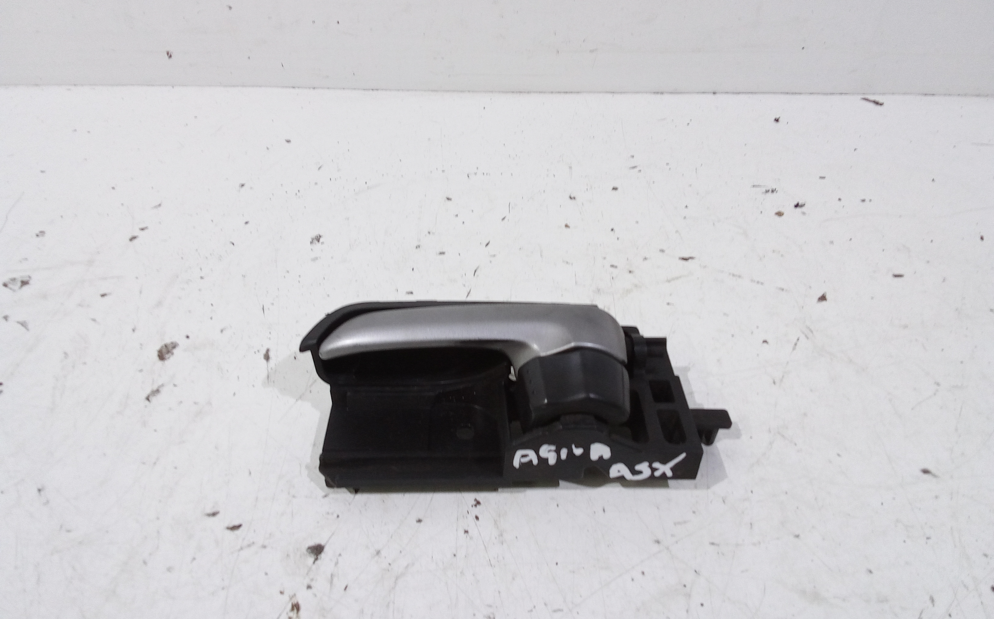 Maniglia Int. Apertura Porta Ant. Sinistro 93195907 Usato