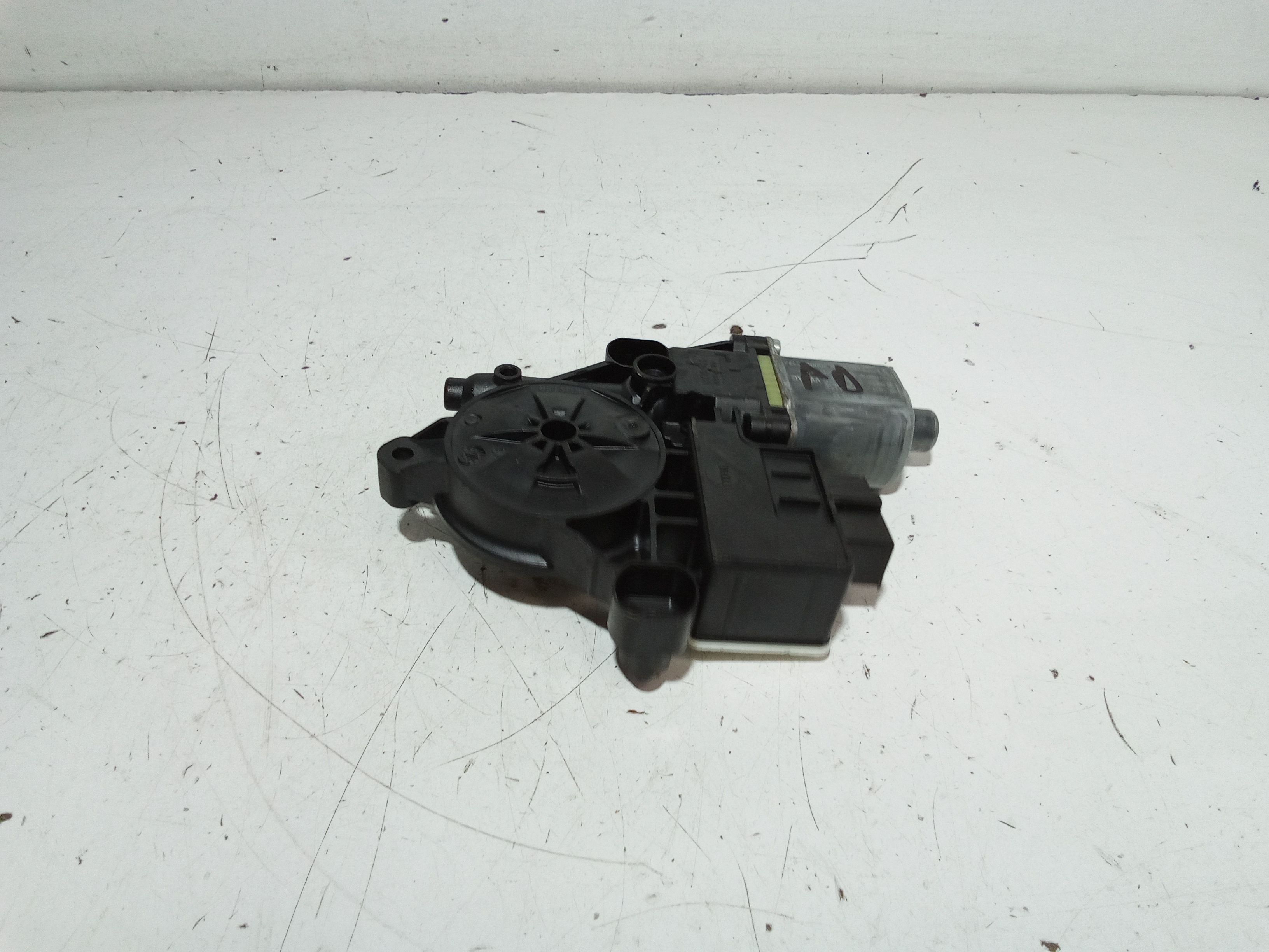 Motorino Alzacristallo Porta Post. Destro 5Q0959408D Usato