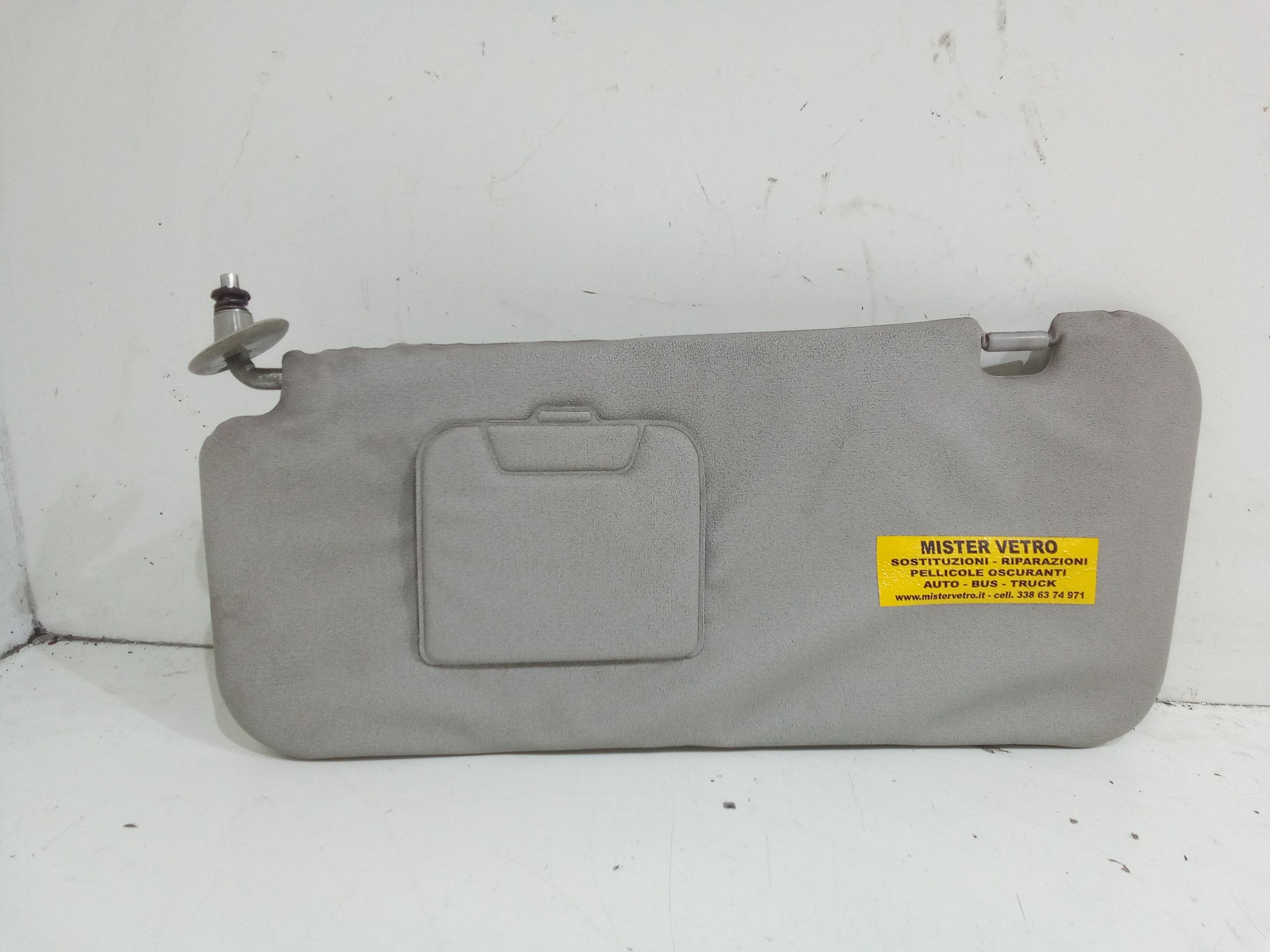 Aletta Parasole Parabrezza Sinistro Usato