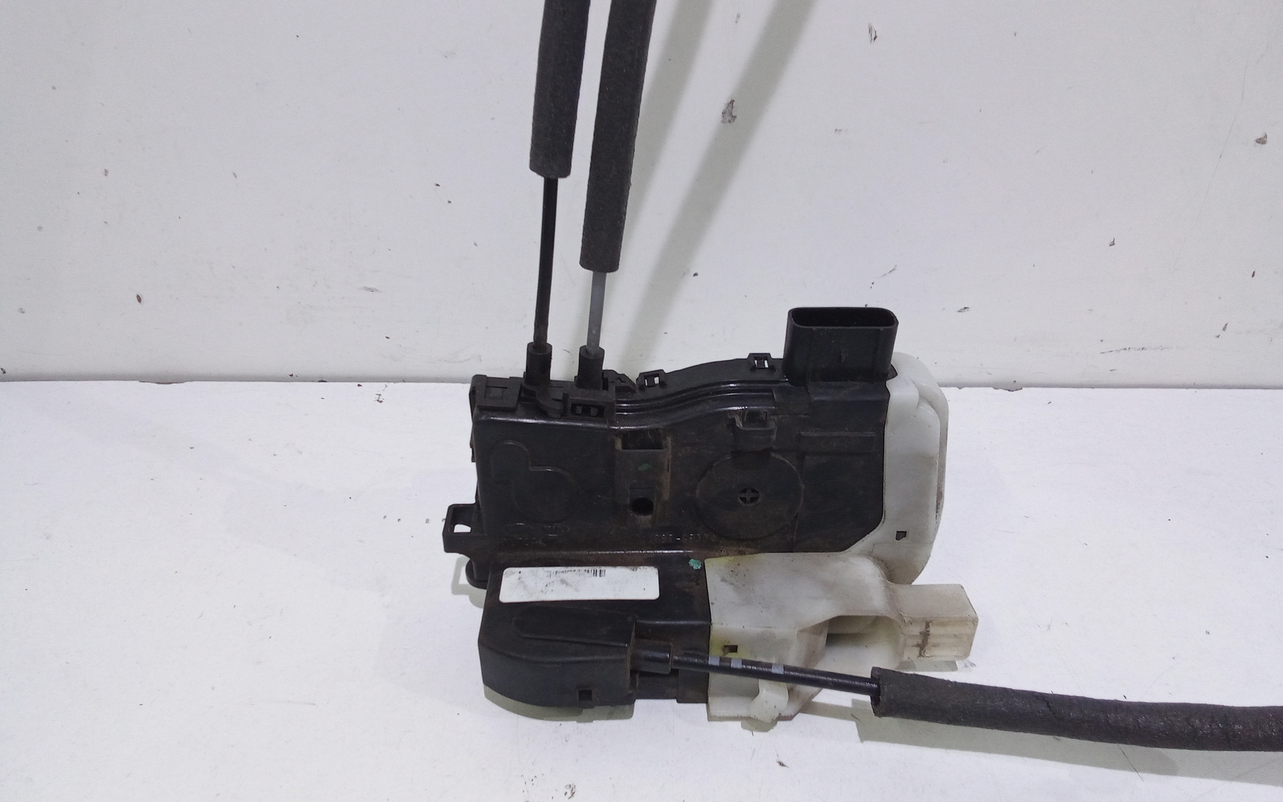 Serratura Porta Ant. Sinistro 813102Y000 Usato