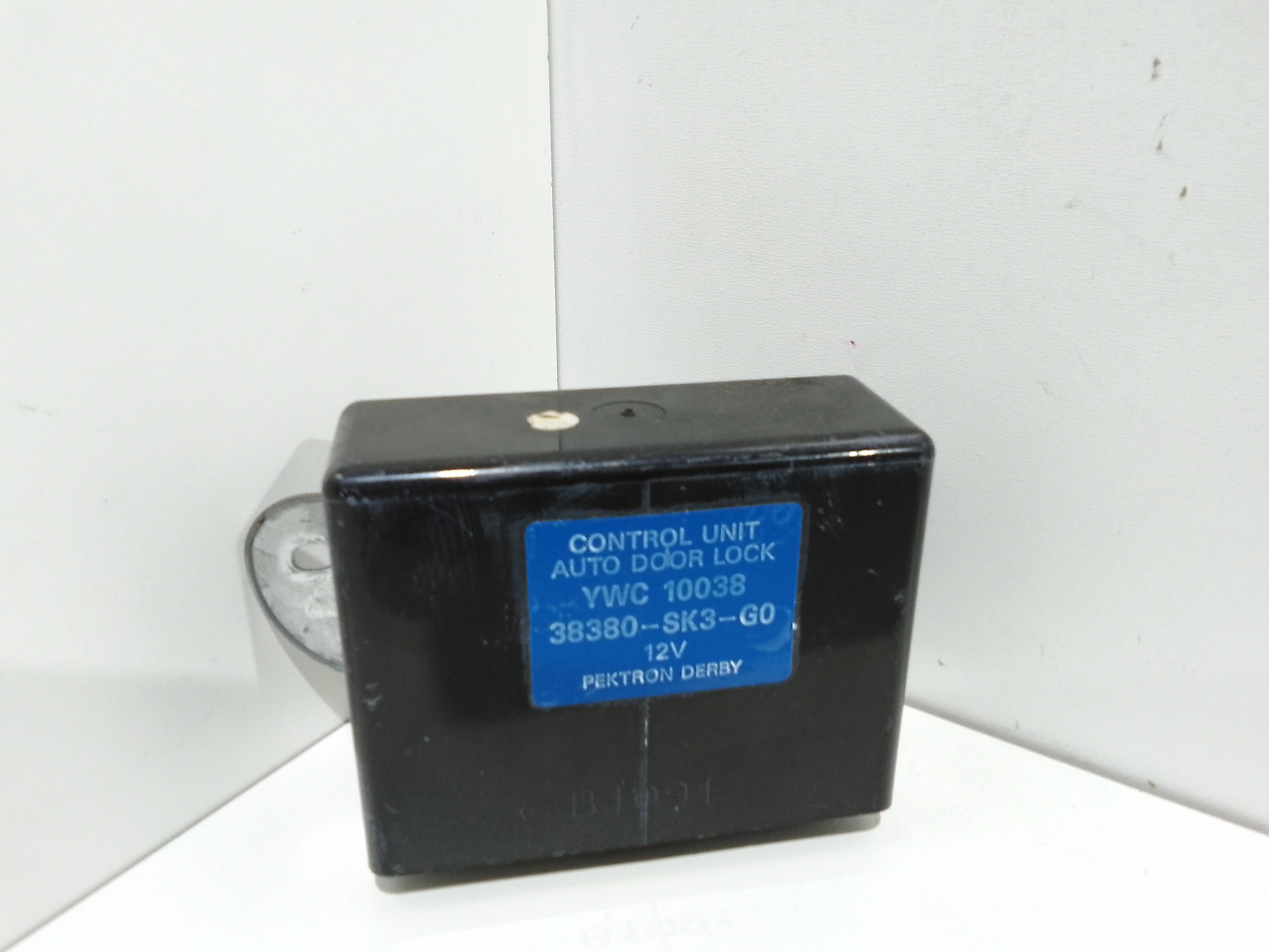 Centralina Chiusura C.zta Destro Usato