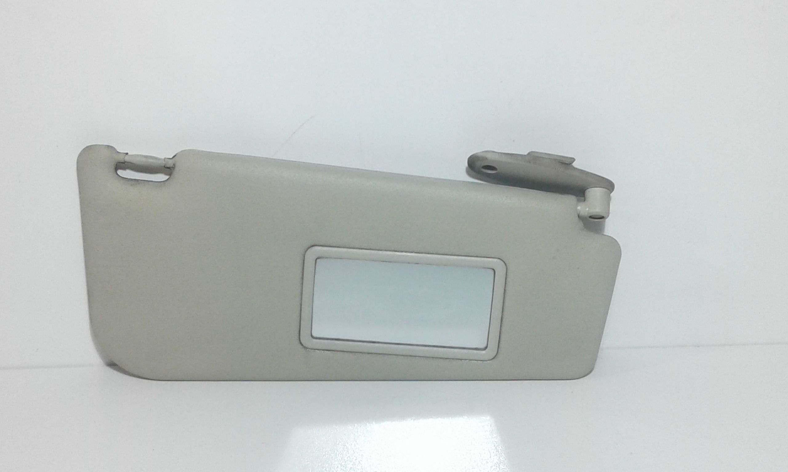 Aletta Parasole Parabrezza Destro 735338206 Usato