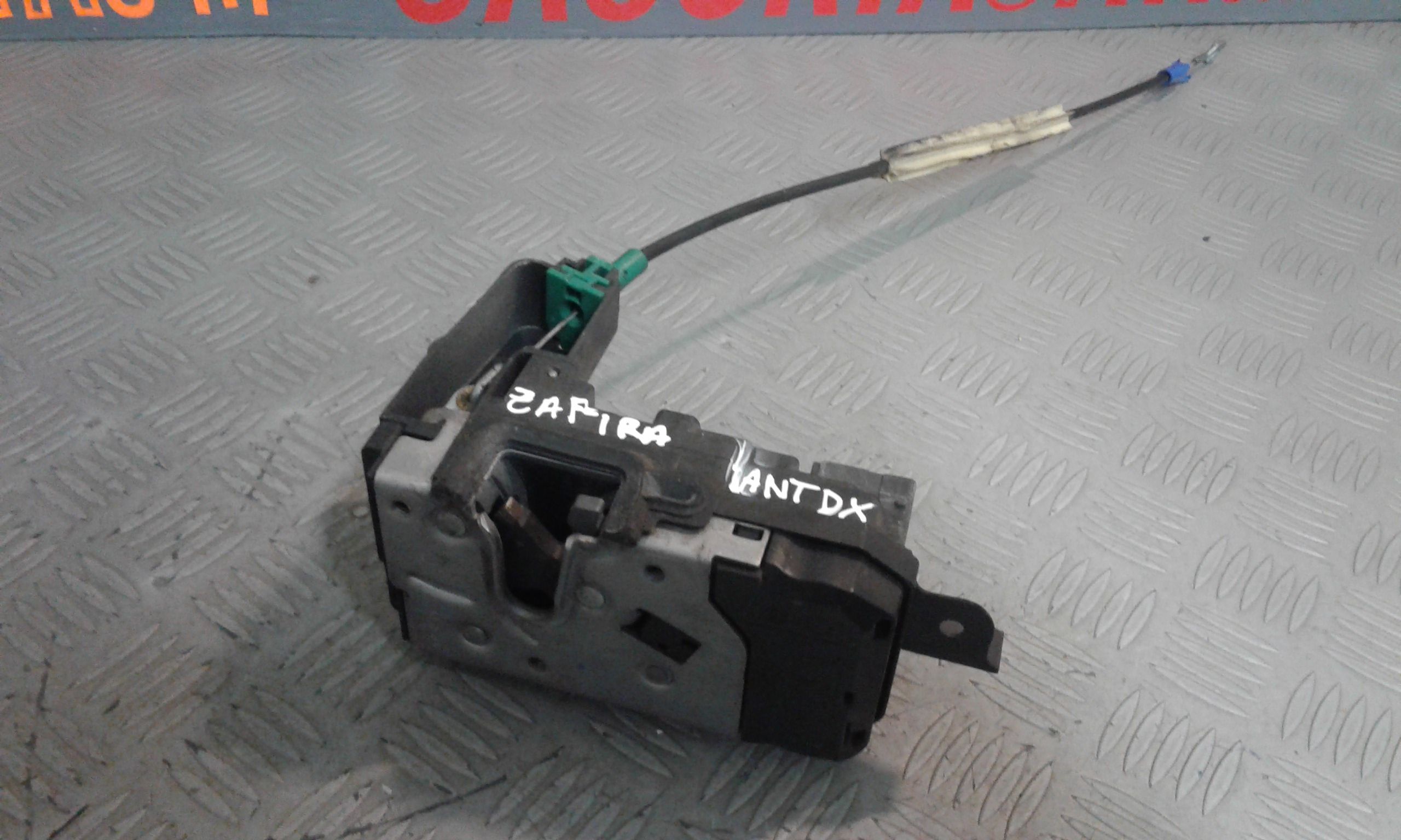 Serratura Porta Ant. Destro 13210741 Usato