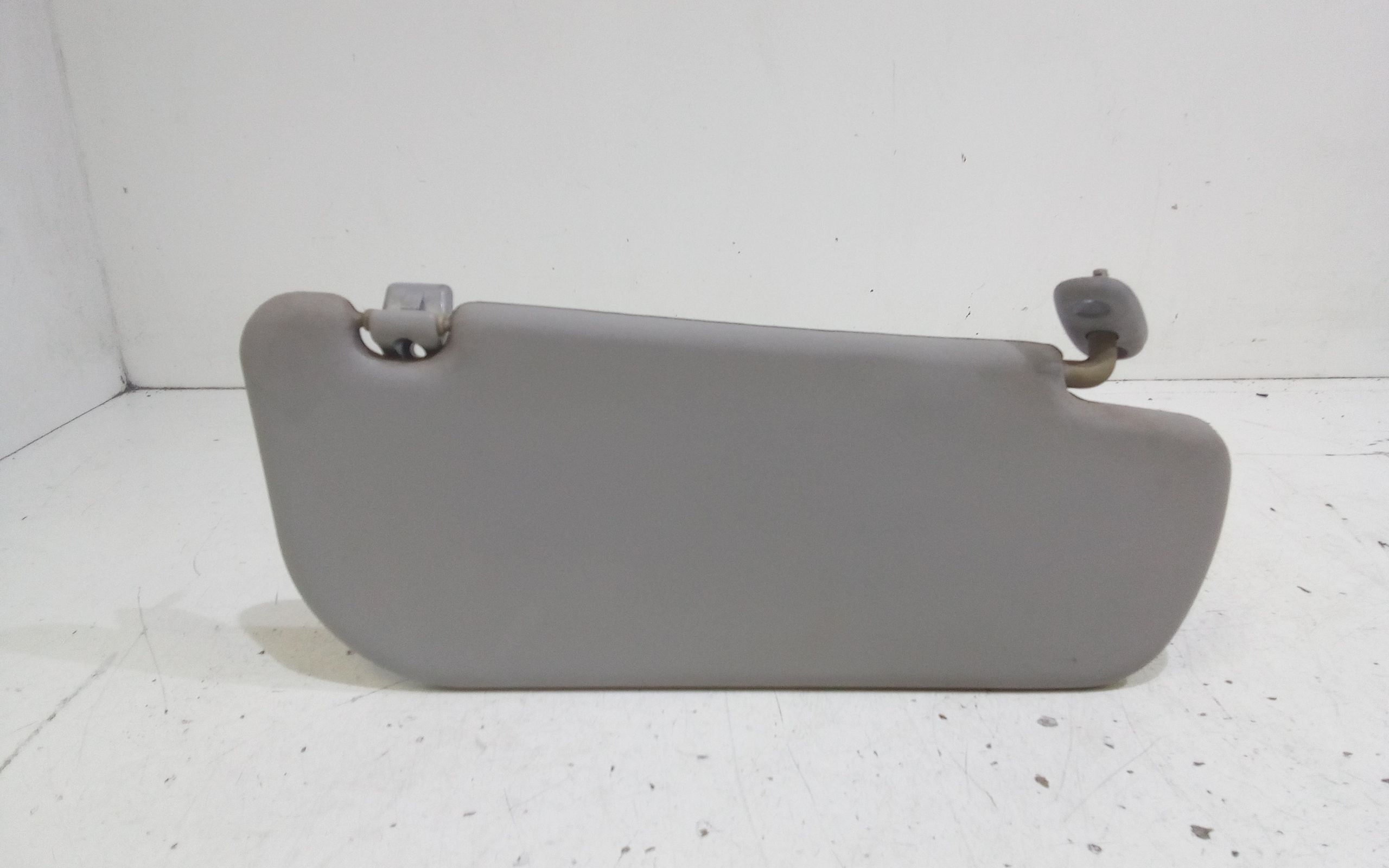 Aletta Parasole Parabrezza Destro 8522007140MG Usato